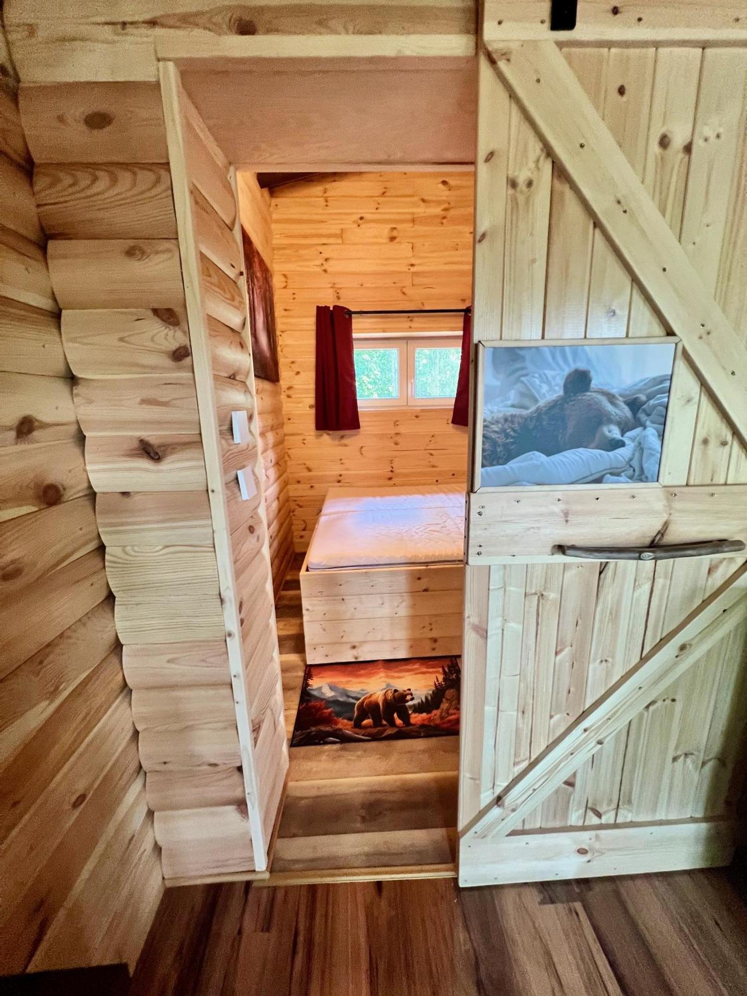 Holzhaus Baerenhoehle Am Wald Und See نيوروبين المظهر الخارجي الصورة