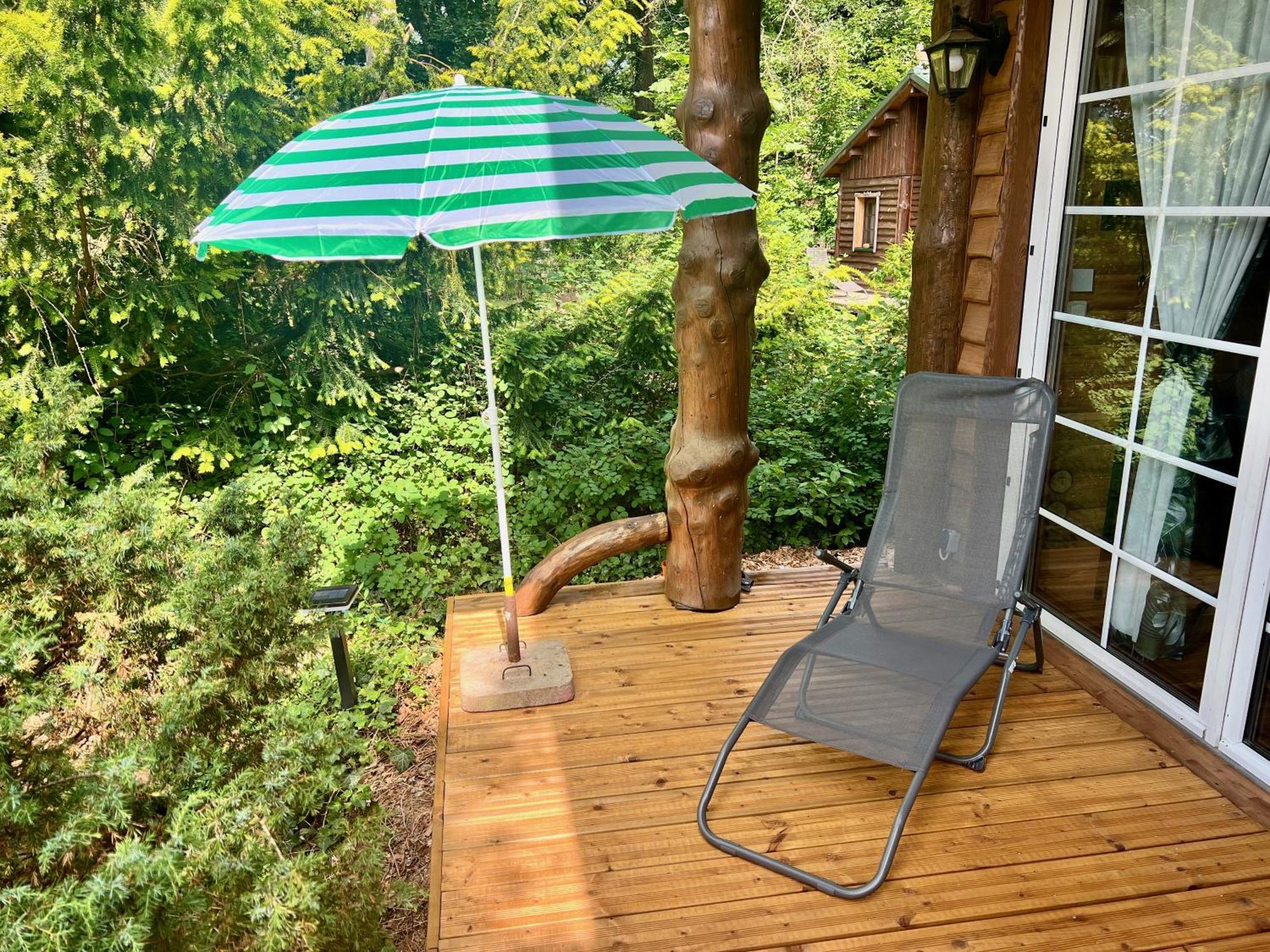 Holzhaus Baerenhoehle Am Wald Und See نيوروبين المظهر الخارجي الصورة