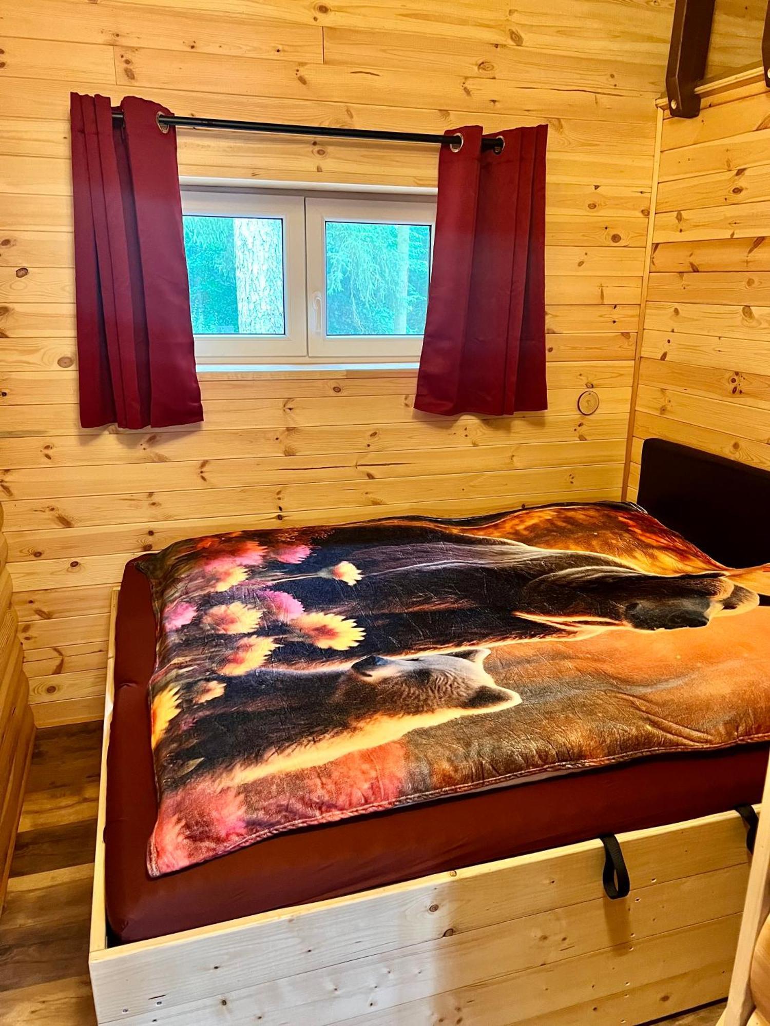 Holzhaus Baerenhoehle Am Wald Und See نيوروبين المظهر الخارجي الصورة